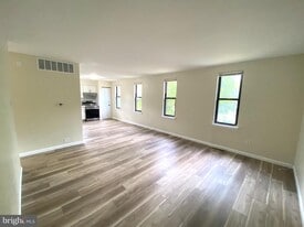 230 Almonesson Rd in Gloucester Township, NJ - Building Photo