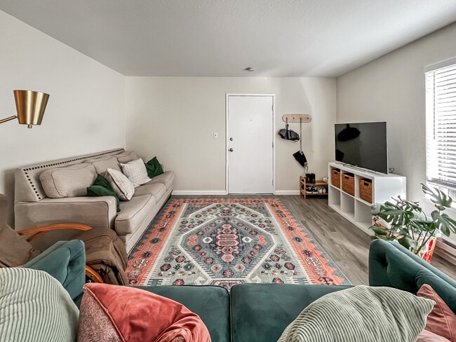 1650 Tyler St, Unit Unit B in Berkeley, CA - Building Photo - Building Photo