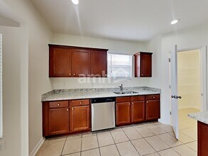 9848 Edmonton Dr in Land O Lakes, FL - Building Photo - Building Photo