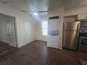 5307 O Ave in Galveston, TX - Building Photo - Building Photo
