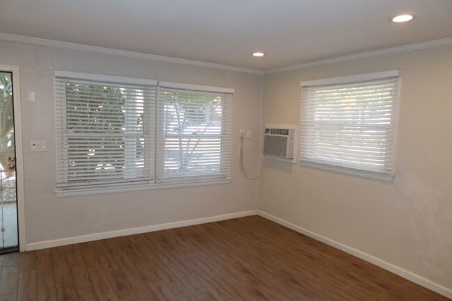 1917 28th St in Sacramento, CA - Building Photo - Building Photo