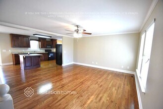 3105 Poplar Springs Dr in Gainesville, GA - Foto de edificio - Building Photo