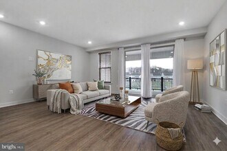 11003 Resort Road in Ellicott City, MD - Building Photo - Building Photo