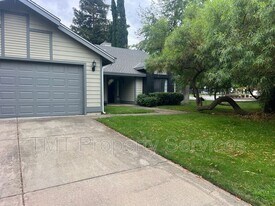 7761 Roberts River Way in Sacramento, CA - Building Photo