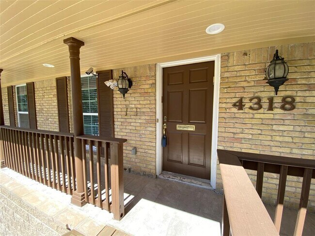4318 Breakwood Dr in Houston, TX - Building Photo - Building Photo