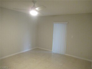 926 SE 8th St in Cape Coral, FL - Building Photo - Building Photo