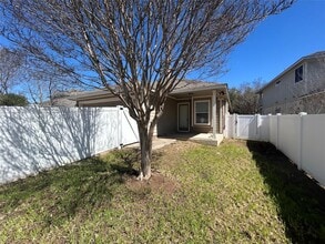 1802 Honey Creek Ln in Cedar Park, TX - Foto de edificio - Building Photo