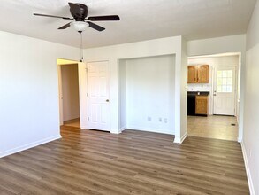 2135 Bernhurst Dr in Knoxville, TN - Building Photo - Building Photo