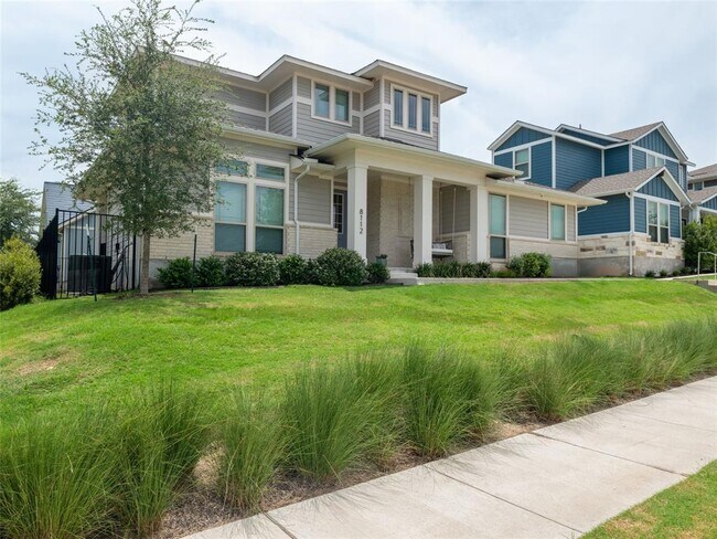 8112 Talferd Trl in Austin, TX - Foto de edificio - Building Photo