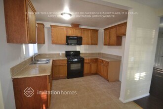 7447 Loma Verde Ave in Los Angeles, CA - Building Photo - Building Photo