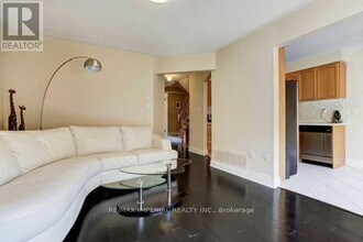 27 Silver Linden Dr in Richmond Hill, ON - Building Photo - Building Photo