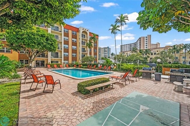 400 N Riverside Dr in Pompano Beach, FL - Building Photo - Building Photo