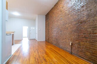 728 Ocean Ave in Jersey City, NJ - Building Photo - Building Photo