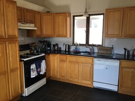 35 Elm St, Unit 2 in Somerville, MA - Building Photo