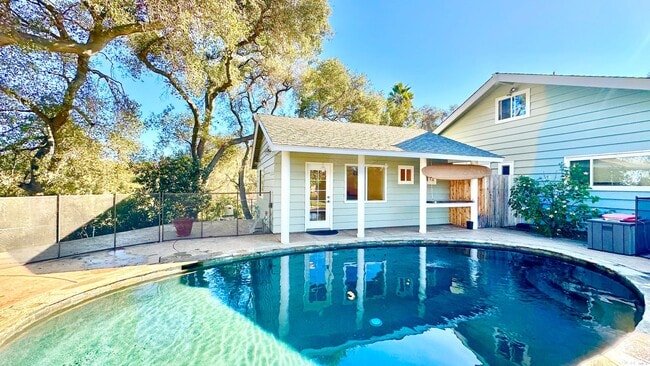 property at 4001 S Mission Rd