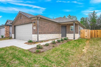 9605 Last Maples Trl in Conroe, TX - Building Photo - Building Photo