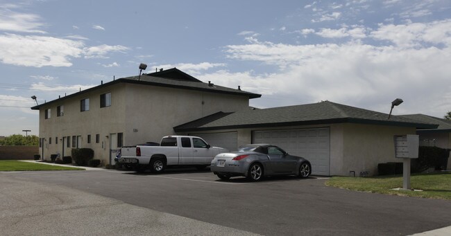 16975-16965 Reed St in Fontana, CA - Building Photo - Building Photo