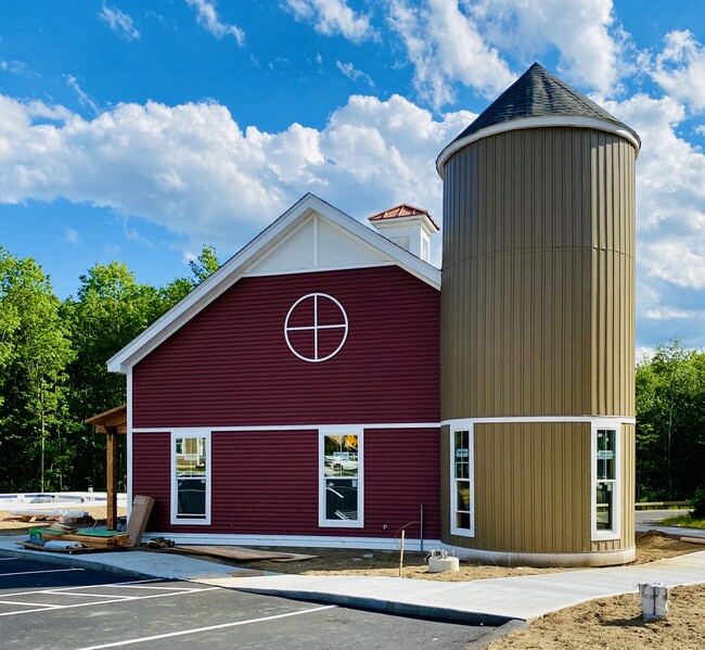 The Thomas Apartments in Somersworth, NH - Building Photo - Building Photo