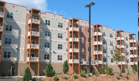 Adams on 7th Apartments in La crosse, WI - Building Photo