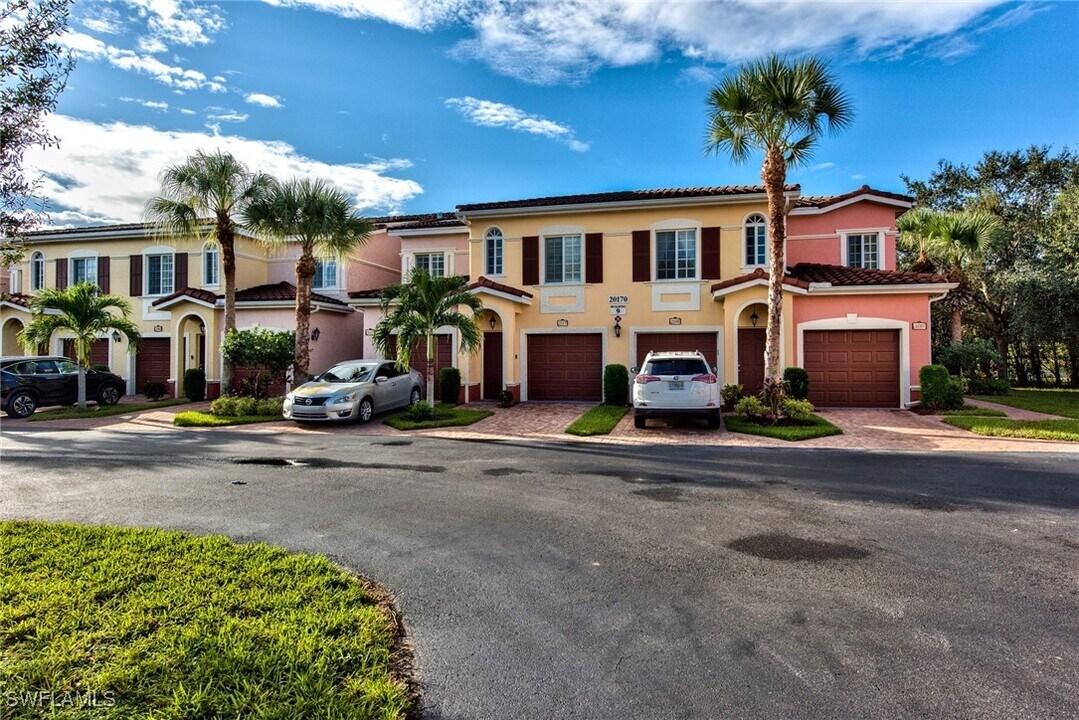 20170 Estero Gardens Cir in Estero, FL - Building Photo
