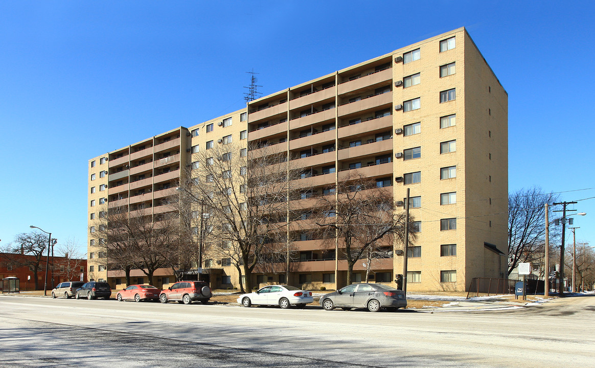 St Andrews Apartments in Cleveland, OH - Foto de edificio