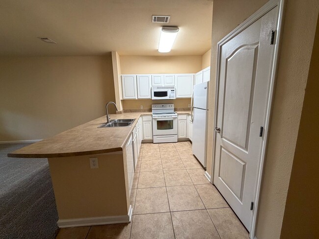 150 Iron Horse Dr E in Crestview, FL - Building Photo - Building Photo