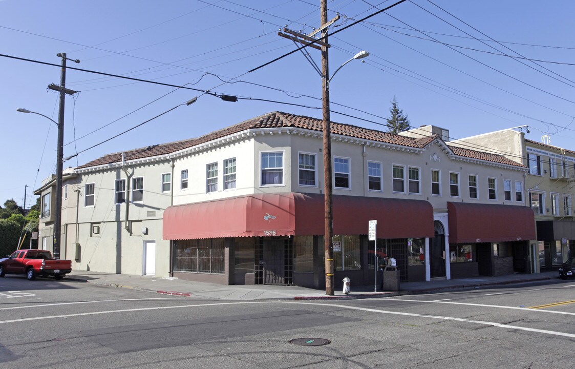 1527-1535 Macarthur Blvd in Oakland, CA - Building Photo