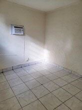 3680 NW 20th Ct in Miami, FL - Foto de edificio - Building Photo