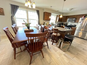 29 Mount Vernon St, Unit 2 in Boston, MA - Foto de edificio - Building Photo