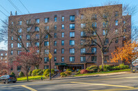 Highview Condominium I in Staten Island, NY - Building Photo - Building Photo