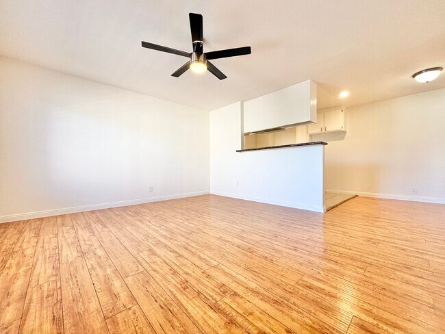 property at 316 E Hyde Park Blvd