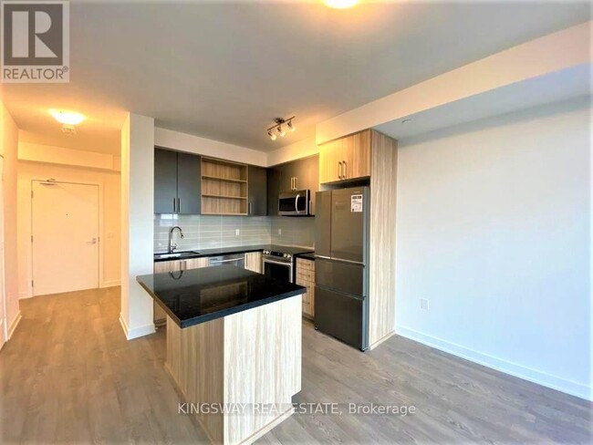 4699-4699 Glen Erin Dr in Mississauga, ON - Building Photo - Building Photo
