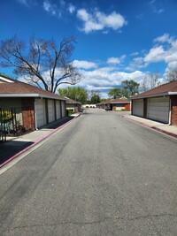 7637 Arbor Creek Cir, Unit Condo in Dublin, CA - Building Photo - Building Photo