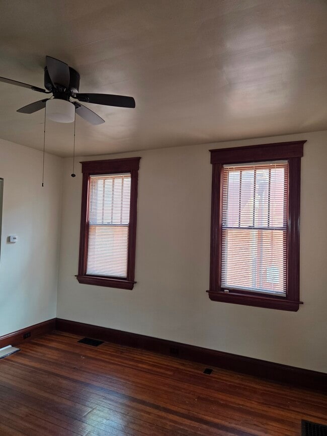 229 E 5th St, Unit 1 in Newport, KY - Building Photo - Building Photo