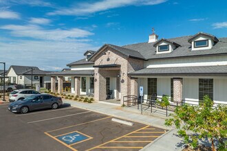 Bungalows on Cotton Lane in Litchfield Park, AZ - Building Photo - Building Photo