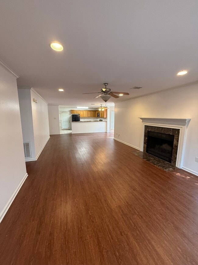 529 Versailles Blvd in Alexandria, LA - Building Photo - Building Photo