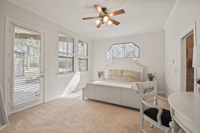 property at 5 Oak Crest Cir