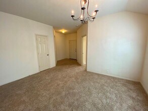 172 Spruce Dr in Kyle, TX - Building Photo - Building Photo