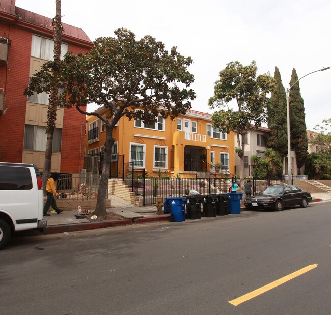 519 S Catalina St in Los Angeles, CA - Building Photo - Building Photo