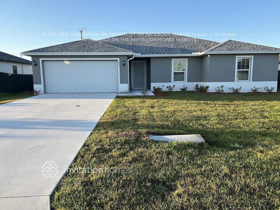 306 NE 8th Terrace in Cape Coral, FL - Building Photo