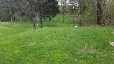 4927 Jeffers Rd in Eau Claire, WI - Building Photo - Building Photo