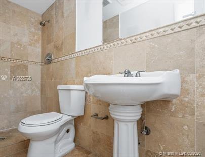 16923 NW 53rd Ave-Unit -1 in Miami Gardens, FL - Building Photo