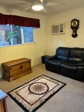 35 Katie Ln in Lahaina, HI - Building Photo - Building Photo