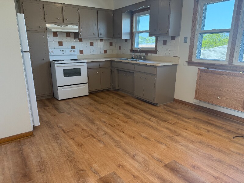 5839 W 63rd St in Chicago, IL - Building Photo