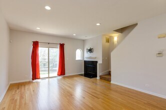 4530 S WOODLAWN Ave-Unit -605 in Chicago, IL - Building Photo - Building Photo