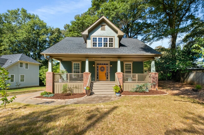 property at 3265 College St