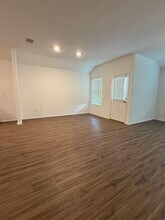 502 Golden Plains Pkwy in Hutto, TX - Building Photo - Building Photo