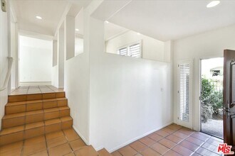 6435 Zumirez Dr-Unit -20 in Malibu, CA - Building Photo - Building Photo