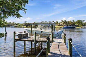 109 SE Fiore Bello in Port St. Lucie, FL - Building Photo - Building Photo