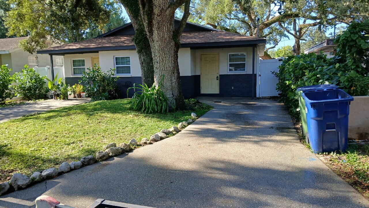 2809 Marconi St-Unit -A in Tampa, FL - Building Photo